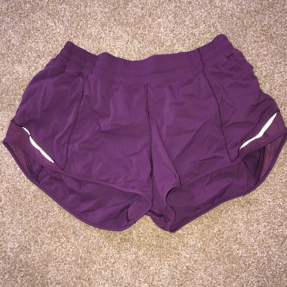 Lululemon Hotty Hot Short 2.5”